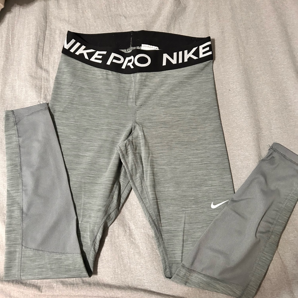 Nike pro leggings